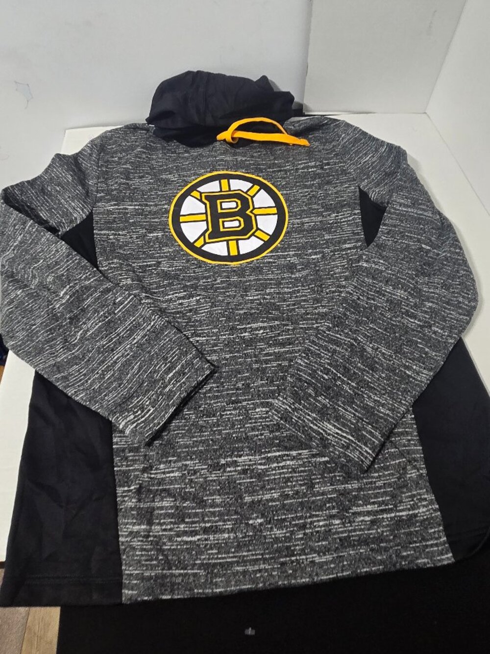 Boston Bruins Fanatics Performance Hoodie Men's Large NHL Gray Black Pullover